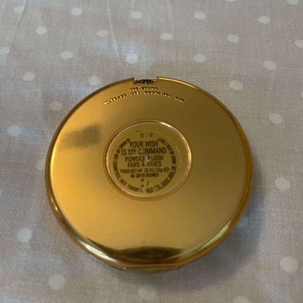 Mac makeup bundle - Picture 4 of 10